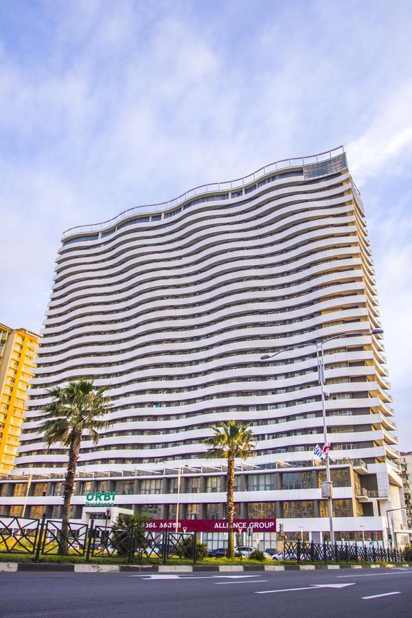 Apartament Denis In Apart-Otel Residenc Батуми Экстерьер фото